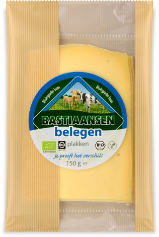 Plakjes belegen kaas