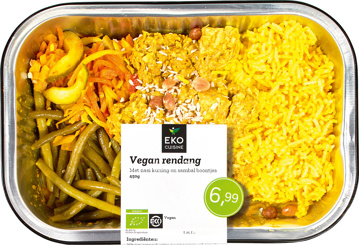 Nasi kuning met vegan rendang