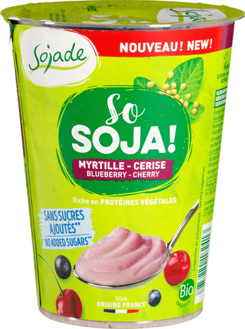 Plantaardige variatie op yoghurt soja - blauwe bes/kers